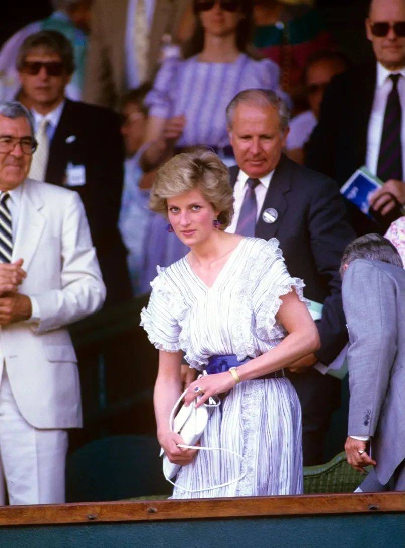 这一事件曾 这一事件曾